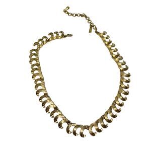 Vintage MONET Gold-tone Linked Choker Collar Necklace
